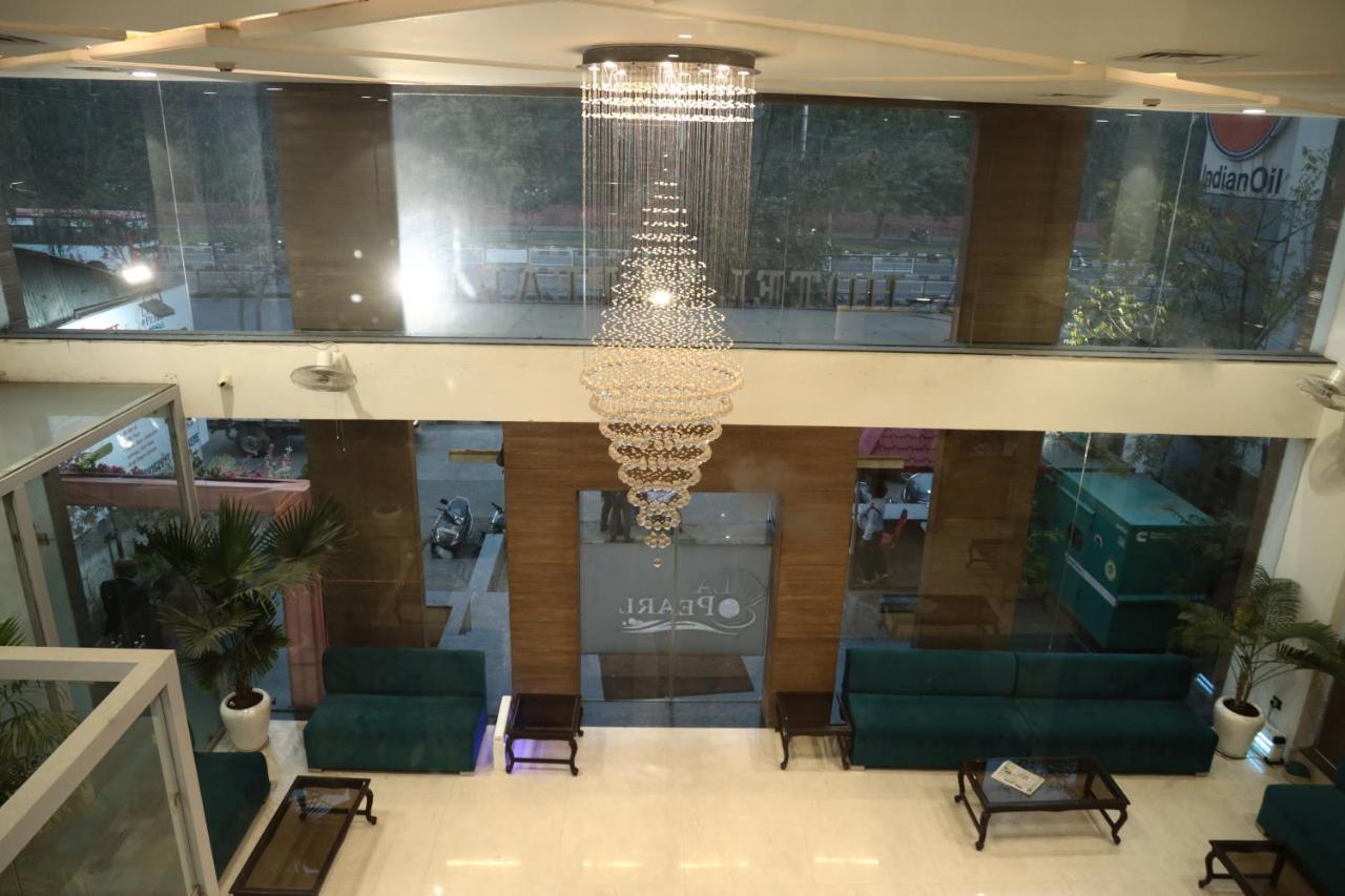 Hotel La Pearl Naiapura Extérieur photo